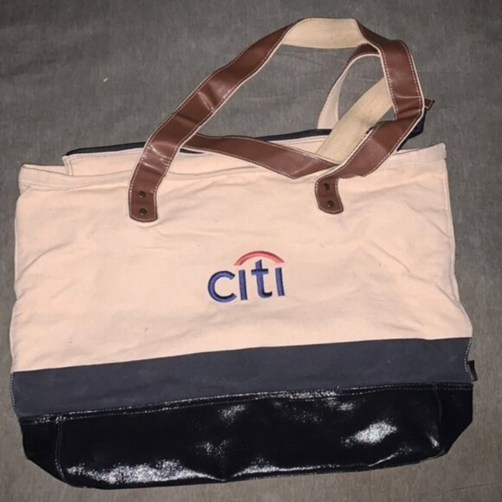 Branded merch Wall Street St tote bag travel banker bag with woven logo